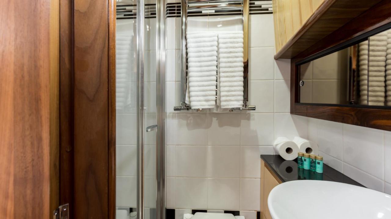 Dream Catcher Hotel Poole Ngoại thất bức ảnh